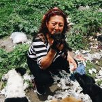 Yolanda Romero, la mujer que rescata animales de los tiraderos de basura