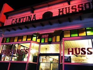 Cantina Hussong’s, la más antigua de Ensenada