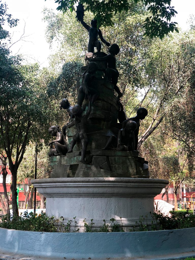 Un día en Tlatelolco: escultura de Carlos Espino Foto: Mariana Castillo