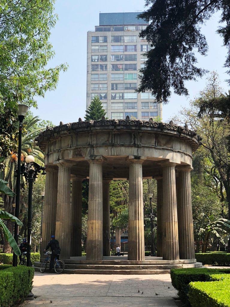 Un día en Tlatelolco: Jardín de Santiago Foto: Mariana Castillo