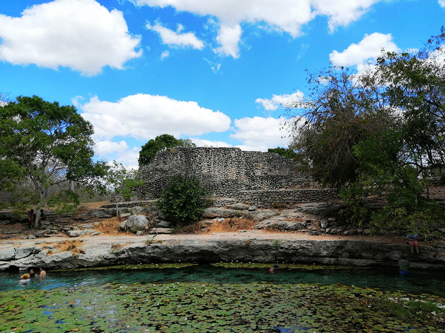 Dzibilchaltún, la zona arqueológica en Yucatán con cenote incluido