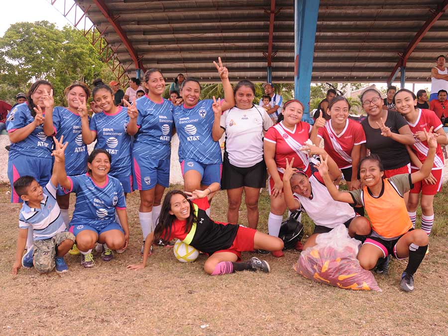 Chicas Unidas: una enseñanza de vida dentro y fuera de la cancha