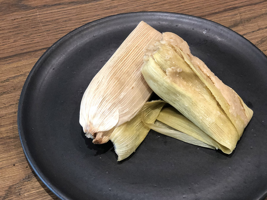 Tamales de elote tierno