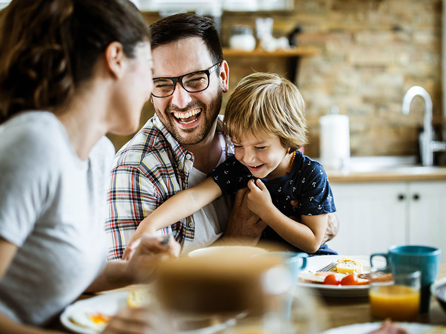 Día del Padre 2020: algunos consejos para festejar a papá quedándote en casa