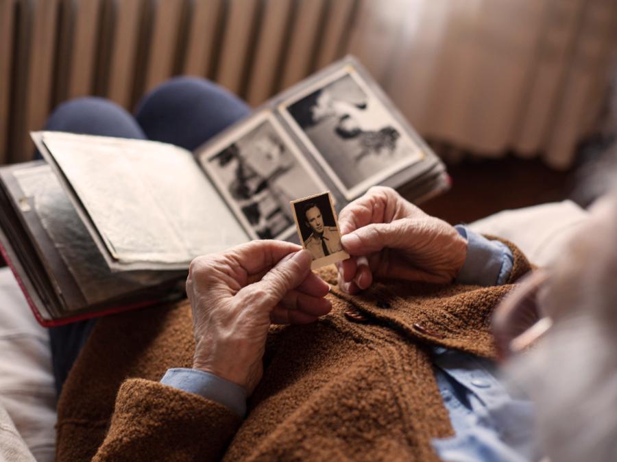 ¿Cómo lograr despedir a un ser querido desde el amor?