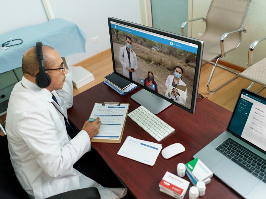 Acceso a la atención médica en Méxicoa distancias por medio de chat o videollamada.