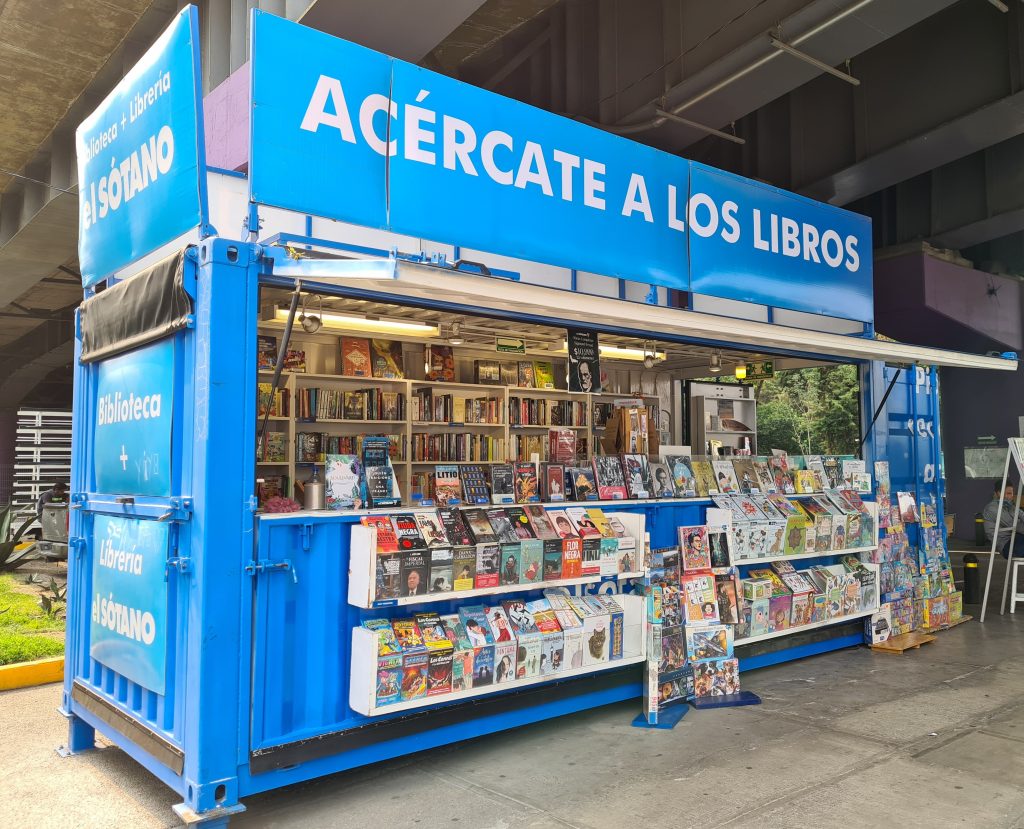 Librerías El Sótano Bajo Puente