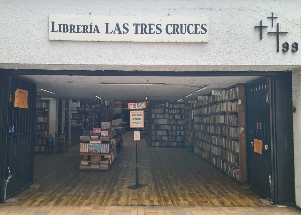 Librería Las Tres Cruces